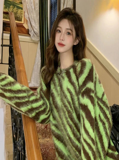 Hnewly Women's Clothes Sweater Loose Korean Fashion Leisure Green Crew Neck Tiger Stripes Pullover Long Sleeves Knitting Autumn Tops