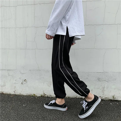 Black Casual Pants Men Fashionable Oversized Sports Pants Men Streetwear Hip-hop Loose Wide Leg Pants Mens Joggers Trousers