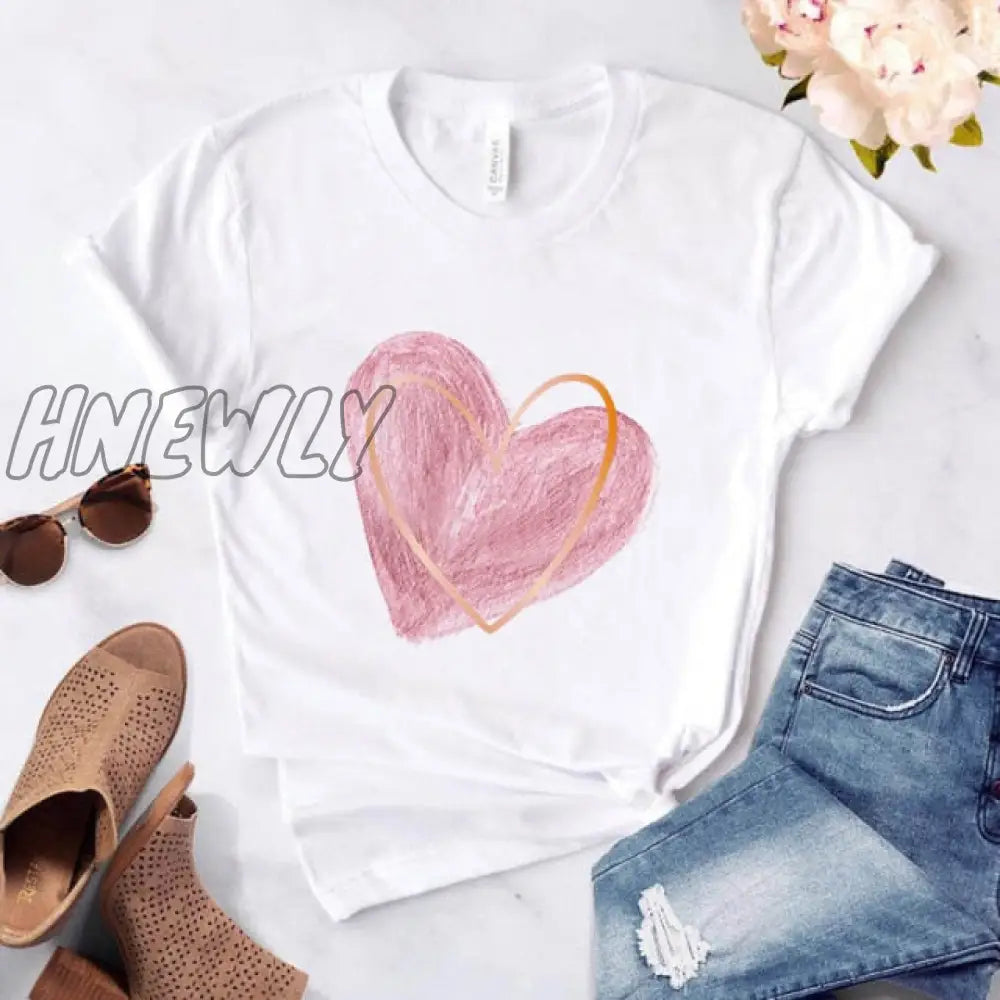 Heart flower print ladies T-shirt ladies casual basis O-collar white shirt short sleeve ladies T-shirt love graphic printing