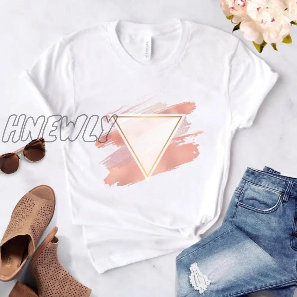 Heart flower print ladies T-shirt ladies casual basis O-collar white shirt short sleeve ladies T-shirt love graphic printing