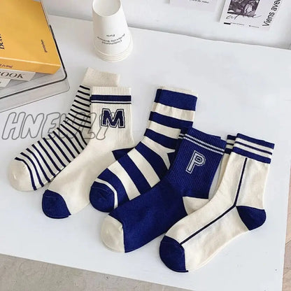 xsrrr 5Pairs/Set Autumn Winter Striped Cotton Socks Women Retro Korean Cartoon Bear Middle Tube Socks Casual Sports Indoor Sock Sokken