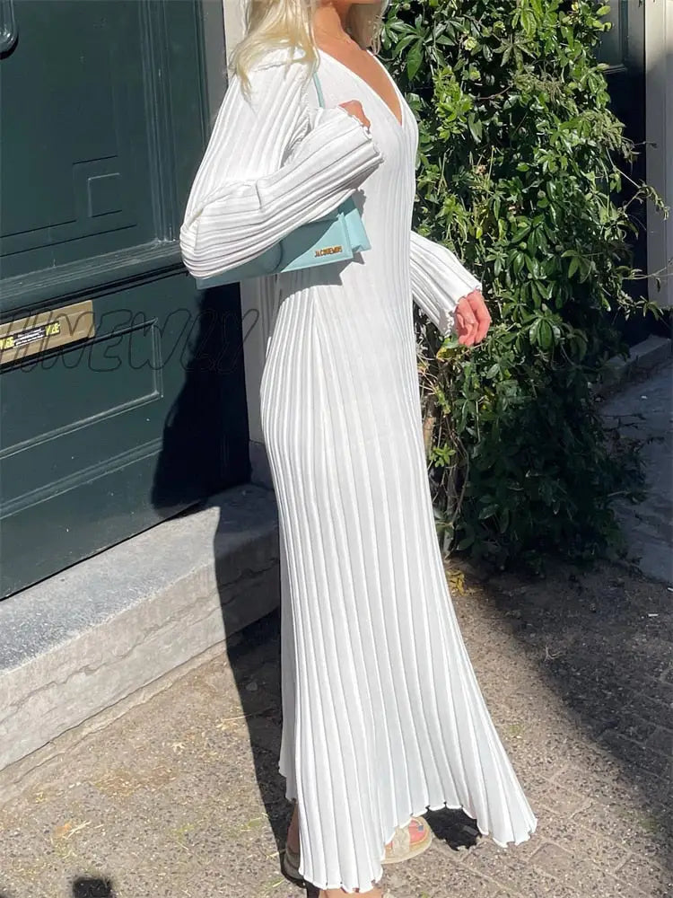 Hnewly Autumn New V-Neck Knit Maxi Dress Women Ribbed Elegant Long Sleeve Streetwear High Waist Pleated Dresses Ladies Knitwear