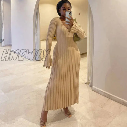 Hnewly Autumn New V-Neck Knit Maxi Dress Women Ribbed Elegant Long Sleeve Streetwear High Waist Pleated Dresses Ladies Knitwear