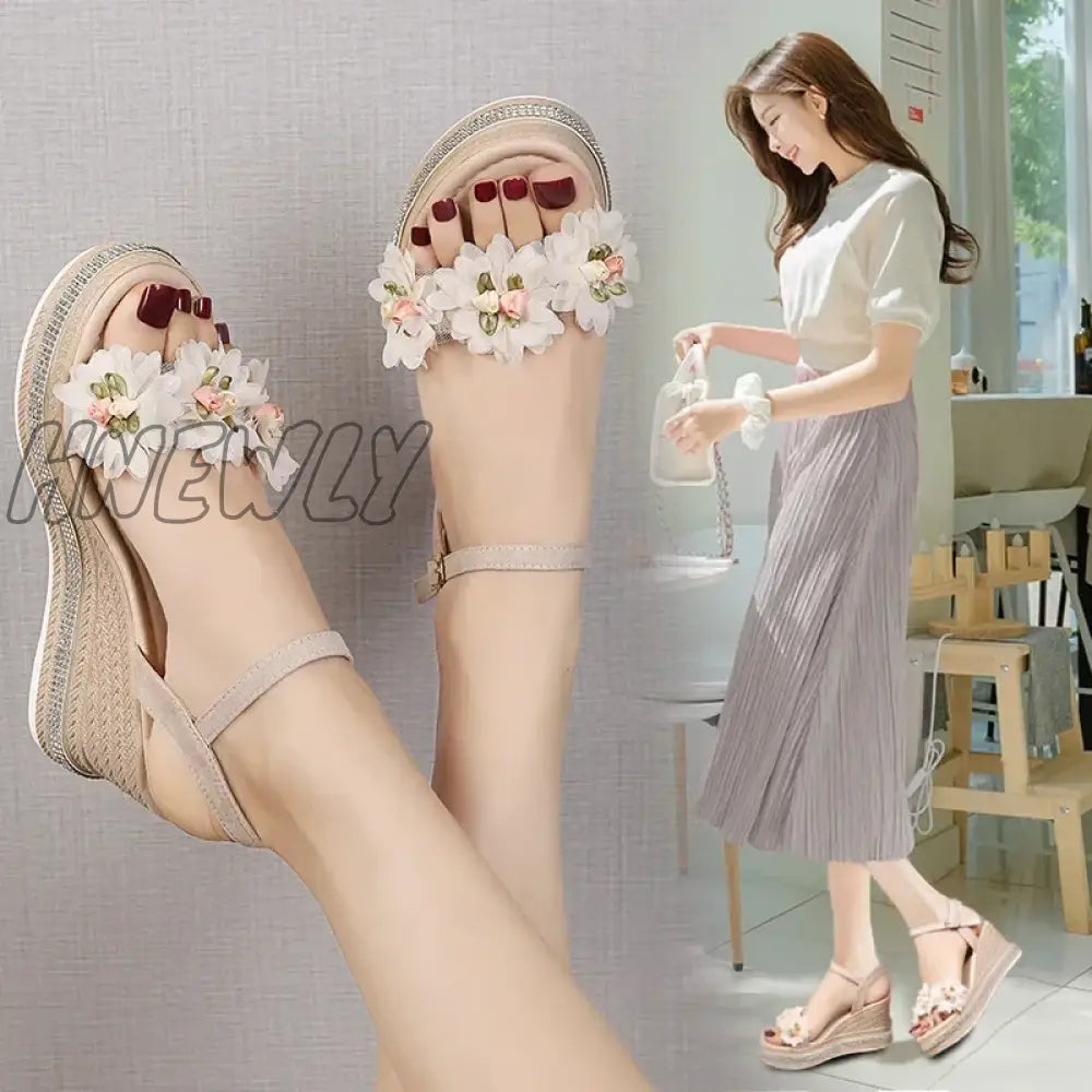 Hnewly Female Ankle Strap Buckle Rhinestone Crystal Sandals 2024 Summer Women Round Toe High Heels Fashion Ladies Wedges Shoes Gold