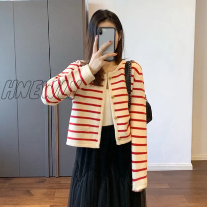 Hnewly Korean Fashion Sweater Cardigan White Black Striped Knitted Sweater Women Short Cardigan Long Sleeve Cardigan Female Winter