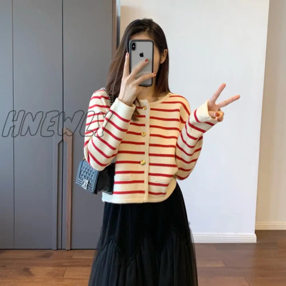 Hnewly Korean Fashion Sweater Cardigan White Black Striped Knitted Sweater Women Short Cardigan Long Sleeve Cardigan Female Winter