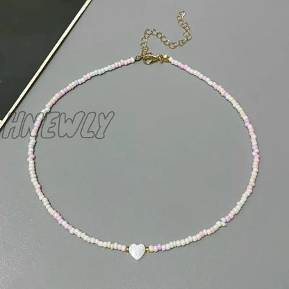 Hnewly New Nature Shell Love Heart Choker Necklace for Girl Spring Summer Fashion Small Colorful Glass Beads Necklace Gift for Friend