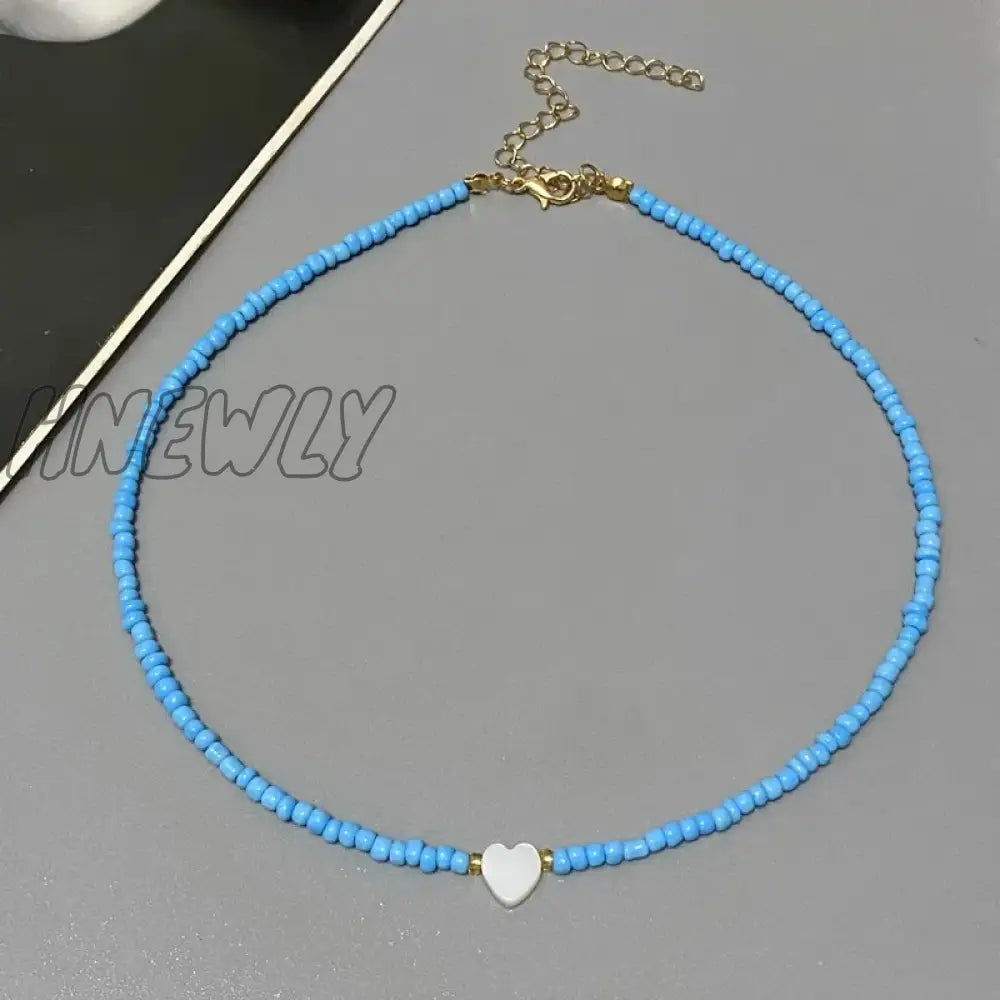 Hnewly New Nature Shell Love Heart Choker Necklace for Girl Spring Summer Fashion Small Colorful Glass Beads Necklace Gift for Friend