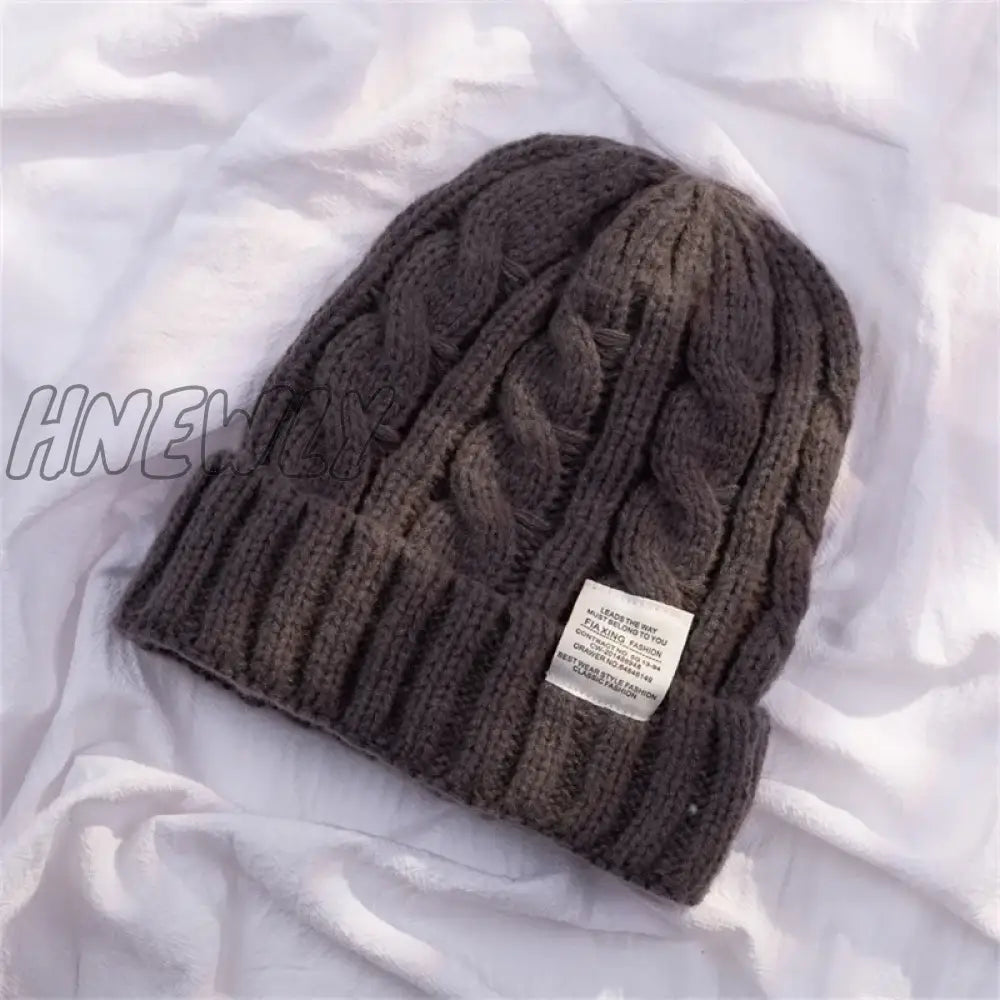 Hnewly New Solid Women Wool Hat Autumn Winter Warm Ear Protection Female Knitted Hat Couple Fashion Leisure Beanie Knitted Caps