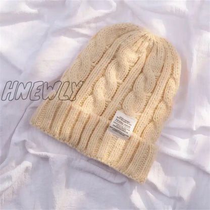 Hnewly New Solid Women Wool Hat Autumn Winter Warm Ear Protection Female Knitted Hat Couple Fashion Leisure Beanie Knitted Caps