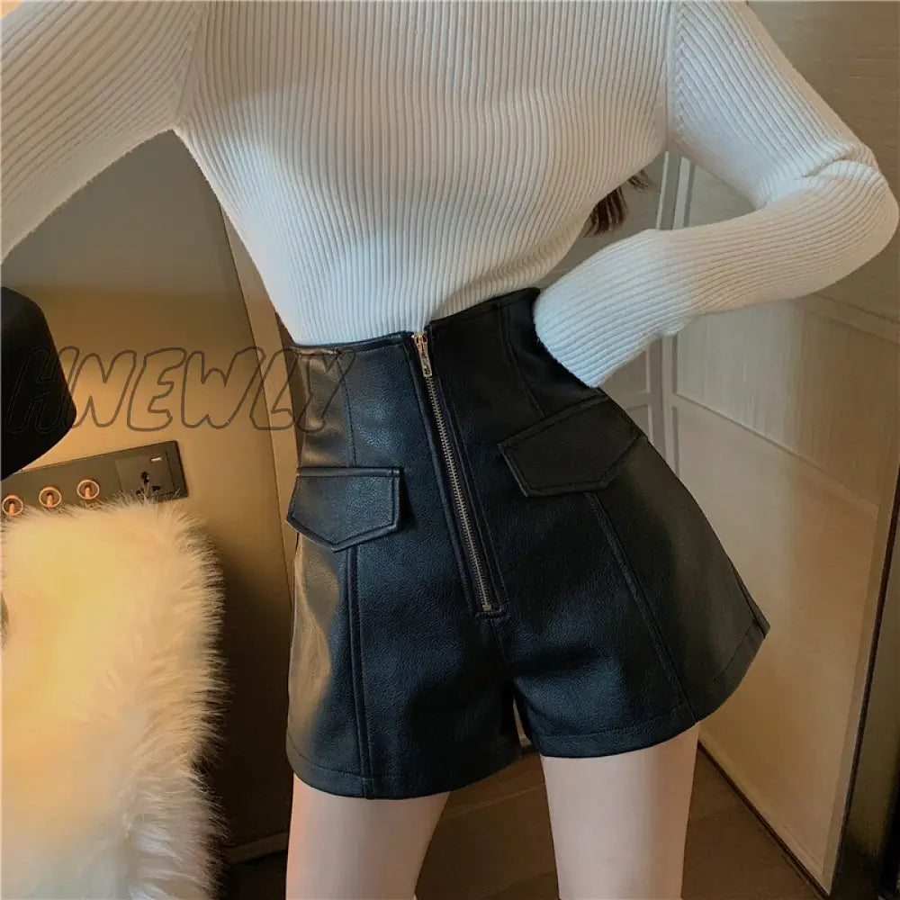 Spring Autumn PU Shorts Women Casual Loose High Waist Leather Shorts ies All Match Zipper Black White Wide leg Shorts